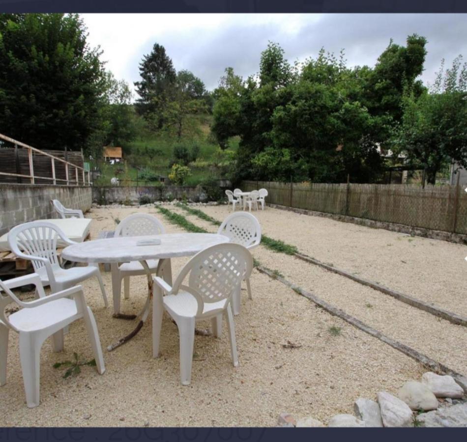 Bryan Appartamento Saint-Jean-en-Royans Esterno foto