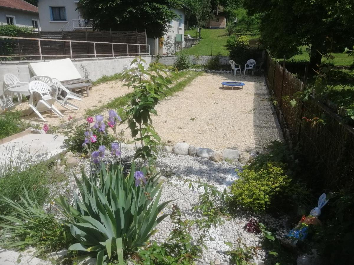 Bryan Appartamento Saint-Jean-en-Royans Esterno foto